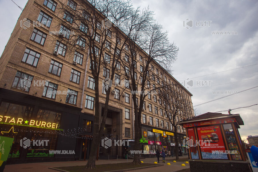 БЦ Крещатике, 7/11